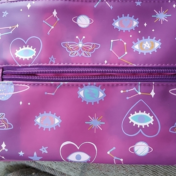 Aura Space Scene Heat Sensitive Pencil Pouch - Picture 3 of 5